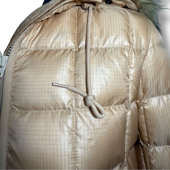 J. Crew Women's Short Puffer Jacket with Faux Fur Hood Peach Size XS - Picture 3 of 6